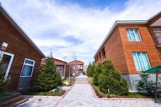 Фото Отель Altyn Bulak Issyk Kul Lakeside Resort, Алтын Булак Иссык Куль г. Baetovka 